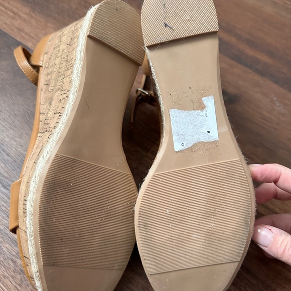 Madden Girl Matches Tan wedges size 8.5 NWOT - Picture 5 of 7